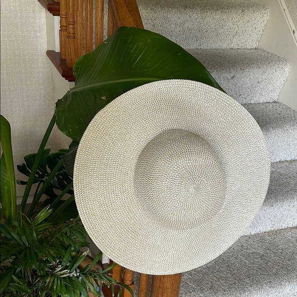 Magid Hats Stylish Cream Paper Straw Sun Hat - Picture 2 of 7